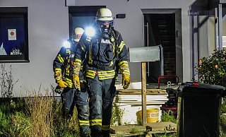 An der Talbrückenstraße wird ein junges Paar beim Umzug von Flammen überrascht. - Paul Brinkmann