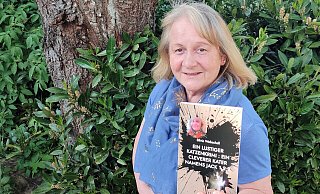 Das mitunter witzigste und spannendste Buch ist laut Autorin Silvia Wobschall ihr Katzenkrimi mit dem Kater Jack. Das Buch hat drei Teile. "Alles ohne Mord und Totschlag und mit Happy End", verspricht die Autorin. - Anastasia von Fugler