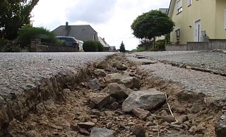 So wie auf der Haberkoststraße sieht es derzeit auf vielen Straßen in Kirchlengern aus. - Verena Freiberg