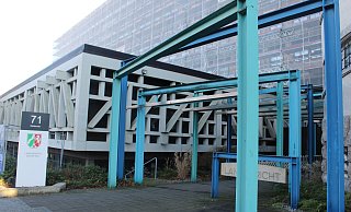 Das Landgericht Bielefeld verurteilte den Bünder nun zu fünf Jahren Haft. Damit verkürzt sich seine Haftzeit um neun Monate gegenüber dem ersten Urteil, das der BGH aufgehoben hatte. - Anastasia von Fugler