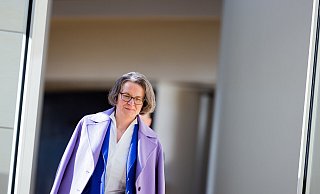 Ina Scharrenbach (CDU), Bau- und Kommunalministerin von Nordrhein-Westfalen, kommt als Zeugin zum Untersuchungsausschuss "Hochwasserkatastrophe" in den Landtag. - Rolf Vennenbernd