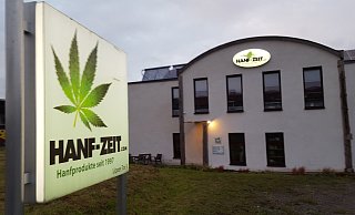 Im März 2021 gab es eine Durchsuchung in der Hanfzeit in Steinheim. - David Schellenberg/Archiv