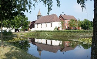 In einem seit vielen Jahren leer stehenden Haus in der Nähe des Dorfangers in der Marienmünsteraner Ortschaft Löwendorf wurde die Leiche von Ulrich R. entdeckt. - David Schellenberg