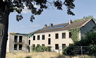 Das leere und umzäunte Ensemble am Hartlager Weg. - Stefan Becker