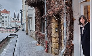 Nachbarin Katrin Stallmann an der Ravensberger Straße. - Heidi Hagen-Pekdemir
