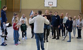 Die Proben zum Kinderstück "Die Unendliche Geschichte" laufen auf Hochtouren. Noch ohne Kostüme. - Freilichtbühne Bökendorf