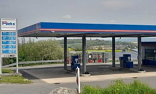 Die Tankstelle im Nieheimer Industriegebiet Alersfelde wurde nicht zum ersten Mal Ziel von Kriminellen. - Simone Flörke