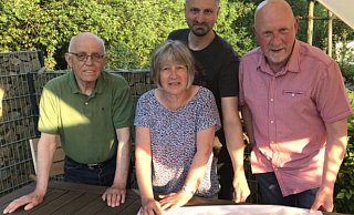 Haben die "Kollerbecker Beinamen" erforscht: Franz Welling (v. l.), Anita Rheker, Carsten Rheker und Stadtheimatpfleger Franz Meyer. - Privat