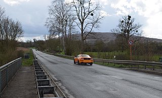 Von Tempo 100 auf 70 auf 50: Die Begrenzung der Geschwindigkeit auf der B 83 am Ortsausgang Godelheim. - Nicole Niemann