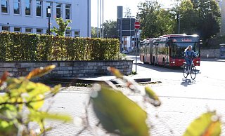 Seit dem Tag des Abbaus ist der Sockel am Gierstor ohne das Rikus-Kreuz. - Holger Kosbab