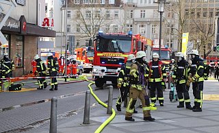 Alarm in der City: Rund 35 Einsatzkräfte waren vor Ort. - Charlotte Mahncke