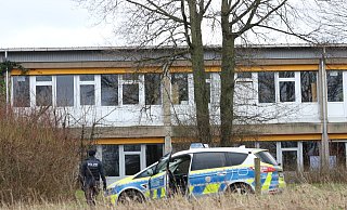 Die Regenbogen-Gesamtschule wurde am Montagmorgen evakuiert. - Claus Frickemeier