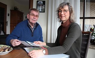 Schlaganfall-Lotsin Sabine Bruning hat Hans-Hasso Kleina ein Jahr lang begleitet, nachdem er einen schweren Schlaganfall mit Sprachstörung und Lähmung erlitt. - Susanne Blersch