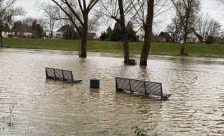 Das Hochwasser hat im Werreauenpark schwere Schäden verursacht. - Dirk Windmöller