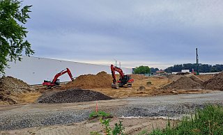 Die Bagger rollen bei Nolte-Küchen an der Bennier Straße / Spenger Straße in Melle-Bruchmühlen. - Peter Heidbrink