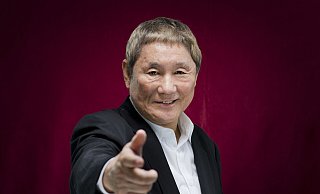 Der japanische Regisseur Takeshi Kitano empfängt als "Kaiser" wieder etliche "Angreifer", die auf seinen Thron wollen. - picture alliance / ASSOCIATED PRESS