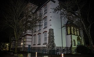 Bedrohungslage am Bielefelder Abendgymnasium am Donnerstagabend. - Paul Brinkmann
