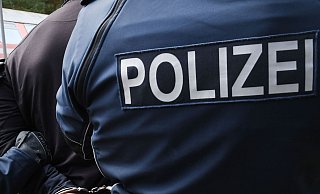 Die Mordkommission hat nun einen dringend Tatverdächtigen festgenommen. - Symbolfoto: dpa