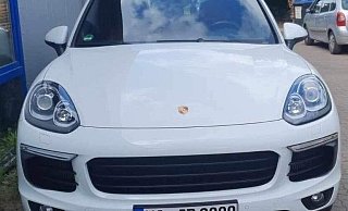 Das Auto des Unternehmers wurde dank eines Zeugenhinweises gefunden. - Polizei