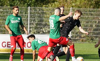 Das Derby zwischen den Westfalenligisten VfB Fichte und VfL Theesen wurde aufgrund zahlreicher Coronafälle abgesagt. - Peter Unger
