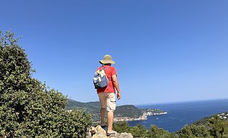 Ziele am Mittelmeer, wie hier die giechische Insel Skopelos, sind im wettertechnisch bislang durchwachsenen deutschen Sommer sicher für viele ein Reiseziel. - Alexia Angelopoulou/dpa