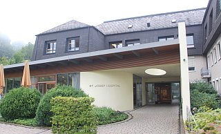 Im St. Josef Hospital in Bad Driburg hat Pfarrer Jan-Philipp Hellmers als Seelsorger gearbeitet. - Burkhard Battran