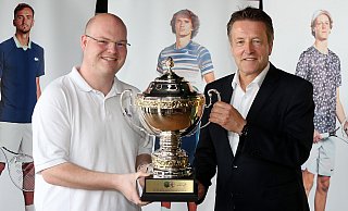 Sven Wortmann (l.) und Ralf Weber freuen sich auf die 31. Terra Wortmann Open in Halle. - Wolfgang Rudolf