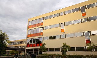 Unter anderem das Ceciliengymnasium ist Donnerstagnachmittag nicht erreichbar. - Peter Unger