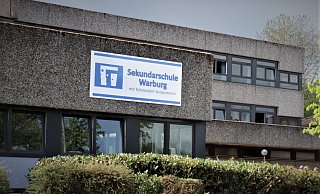 Ein Vorfall an der Sekundarschule Warburg sorgt am Freitag für Unruhe. - Dieter Scholz
