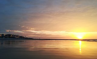 Der Blick übers Meer bei abendlicher Sonne ist auf Wangerooge ein Erlebnis. - Kurverwaltung Wangerooge