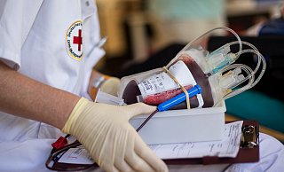 Die Menschen sind in diesem Jahr nach einer ersten Einschätzung des DRK seltener zur Blutspende gegangen. - Maja Hitij