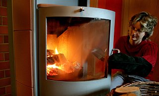 Die Energiekrise war für so viele Menschen ein Argument, sich einen Ofen anzuschaffen, dass die Hersteller nicht mehr hinterherkamen. - Verwendung weltweit, usage worldwide