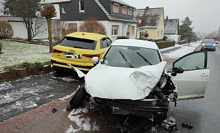 In Herford hat es am Donnerstag einen Auffahrunfall gegeben. - Claus Frickemeier