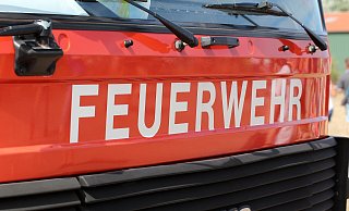 Die Feuerwehr ist am späten Abend an dem Paderborner Gymnasium gefordert. - Pixabay (Themenbild)