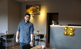 Iead Bcharah hat vor wenigen Wochen sein eigenes Burger-Restaurant eröffnet. - Anthea Moschner