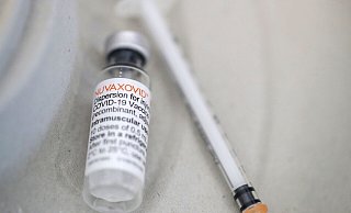 Der Impfstoff des Herstellers Novavax wird bisher im Kreis Herford kaum angenommen. - Nicolas Maeterlinck/AFP