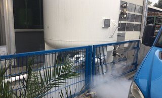 In Elsen strömte Stickstoff aus einem Tank auf einem Betriebsgelände. - Feuerwehr Paderborn