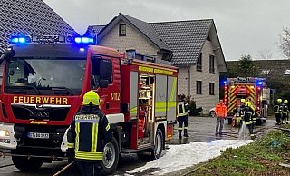 Die Feuerwehr hat in Borgholzhausen am Montagmorgen einen Brand gelöscht. - Matthias Foede