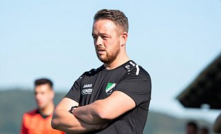 Wird nachdenklich beim Blick auf den Spielplan: Rödinghausens Westfalenliga-Trainer Trainer Björn Hollenberg. - Joel Beinke