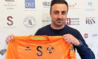 Josef Cinar betreut eine neue Mannschaft. - NW