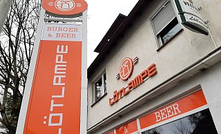 Die Paderborner Kultkneipe Lötlampe hat einen neuen Betreiber. Das Konzept bleibt erhalten, aber die Speisekarte wurde angepasst. - Lena Henning