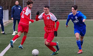 Die Fichteraner Mourad El Hamdaoui (vorne) und Batuhan Irmak empfangen den Post TSV Detmold. - Andreas Zobe