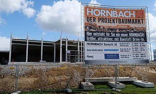 Die Ausmaße des neuen Hornbach-Baumarktes an der Stadionallee sind bereits sichtbar. - Hans-Hermann Igges