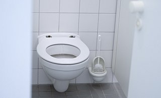 Einen Toiletten-Neubau am Gütersloher Marktplatz hatte die Stadt aus Kostengründen bislang abgelehnt. - Sven Hoppe