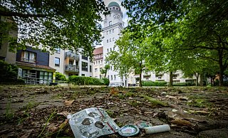 Der Müll im Ostmannturmviertel ist nicht das Einzige, was den Anwohnerinnen und Anwohnern Sorgen bereitet. - Sarah Jonek Fotografie