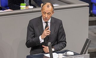 Friedrich Merz (CDU) spricht im Deutschen Bundestag. - picture alliance / photothek