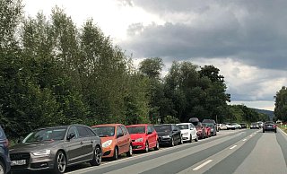 So sah es am Wochenende auf der B64 in der Nähe des Godelheimer Sees aus. - Nicole Niemann