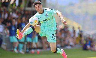 Raphael Obermair zeigte im ersten Trainingslager-Testspiel gegen Zabrze eine starke Leistung. Der 27-Jährige dürfte ohnehin auch zum Zweitliga-Saisonstart auf der Außenbahn gesetzt sein. - Oliver Krato