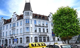 Das Traditionshaus am Hauptbahnhof gibt es seit 1901. Bald wird ein neuer Schriftzug passend zum neuen Namen am Gebäude angebracht. - BARBARA FRANKE