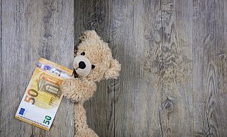 Zahlreiche Aktionen und Spendenorganisationen bitten in der Adventszeit um Spenden oder Sachgeschenke für Bedürftige oder Kranke. Doch nicht alle sind seriös, warnt die Verbraucherzentrale. - Symbolfoto: Pixabay